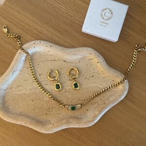 Emerald Gold Necklace + Bracelet Set
